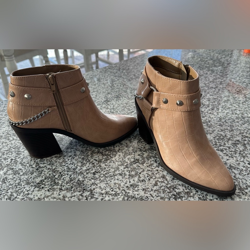 Soda Chunky Ankle Booties - Size 7 - Never Worn